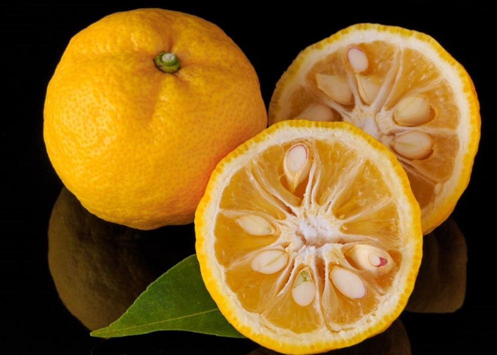 Ani citrón, ani mandarinka. Co je yuzu a k čemu je nám prospěšné?